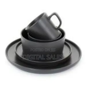 Modern Matte Dinnerware Set (16 Pcs)