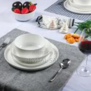 Modern 16-Piece Contemporary Dinnerware Set - Multicolor