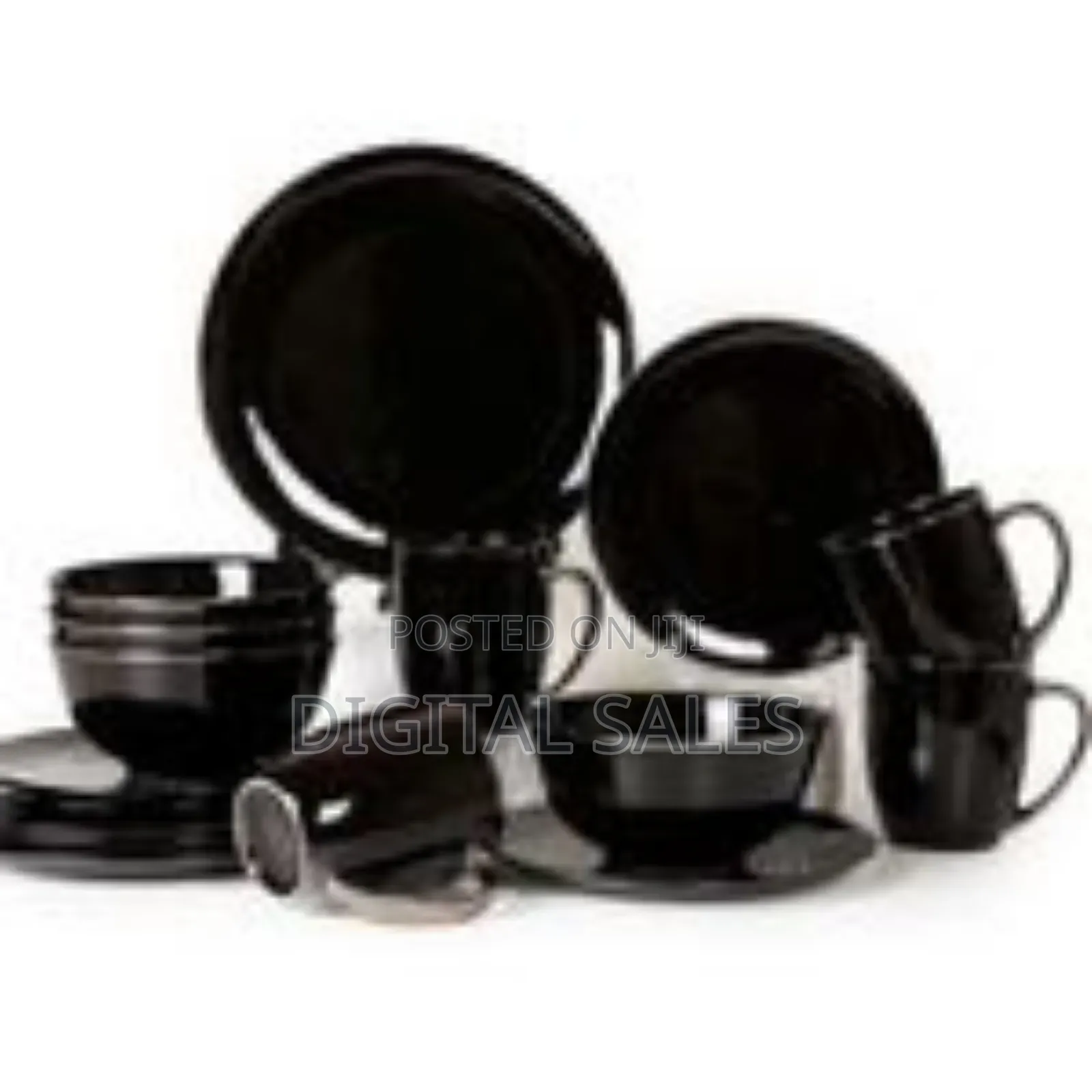 16-Piece Lovecasa Round Black Dinnerware Set - Black