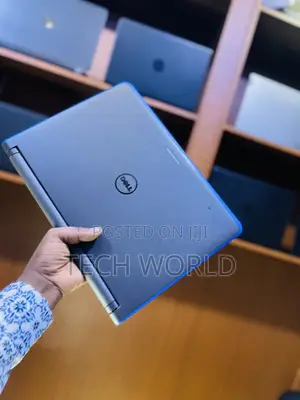 Laptop Dell Latitude 3350 8GB Intel Core I5 HDD 500GB