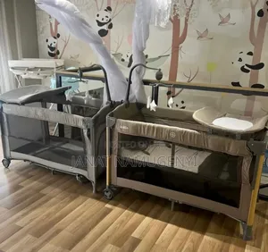 Play Yard/Pen 
Co-Sleeper
Baby Bed