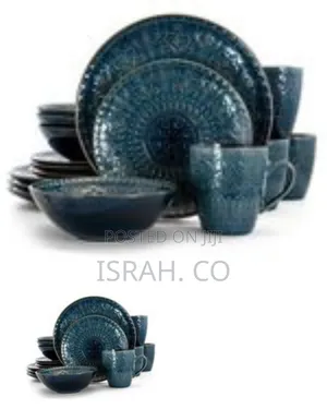 24 Pieces Ceramic Dinnerware Set