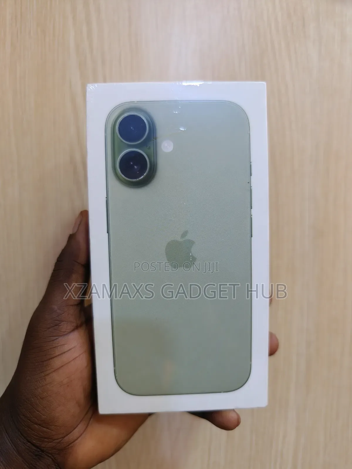 New Apple iPhone 17 256 GB Green