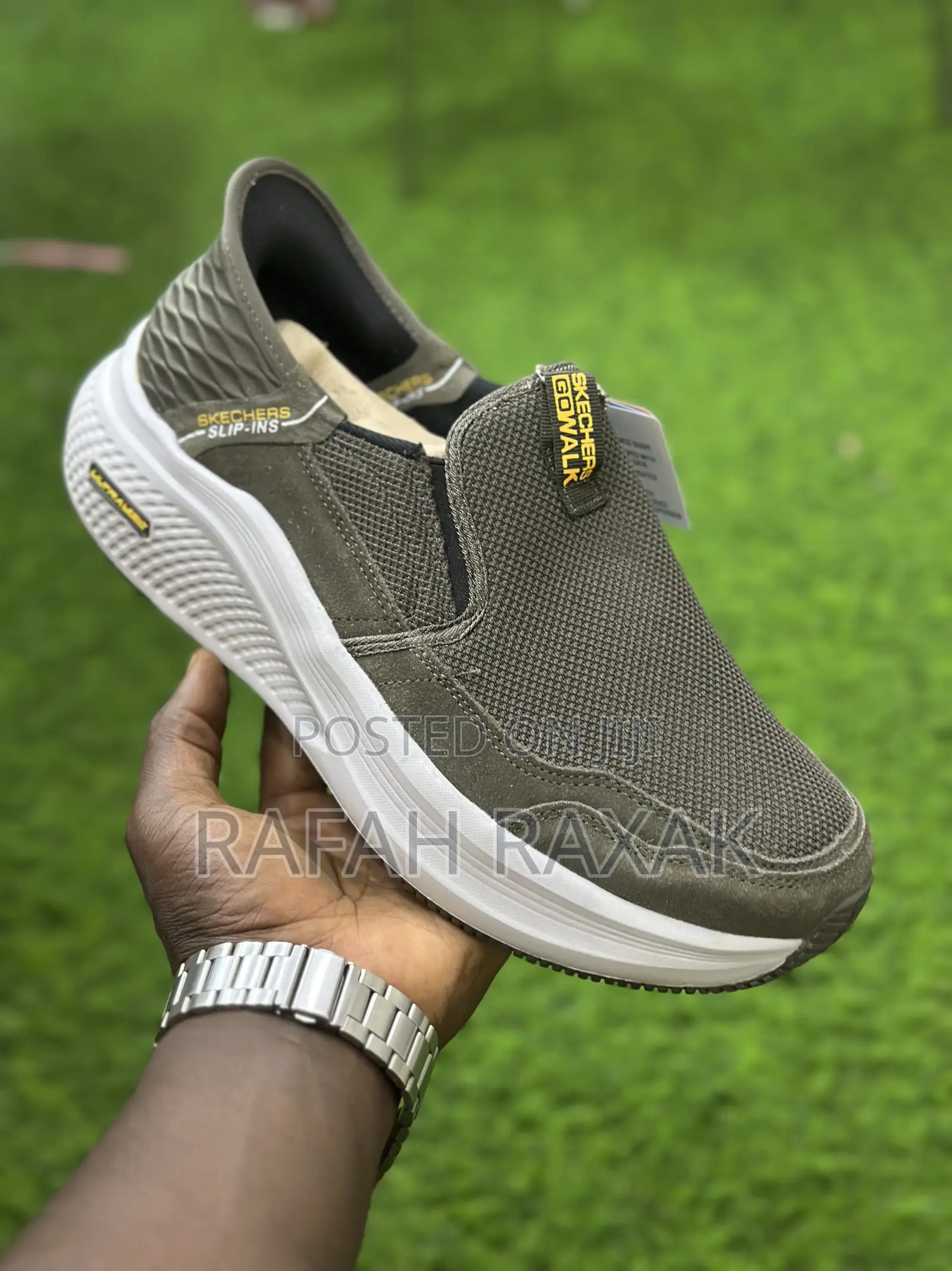 Original Skechers Go Walk Slip-ins Walking Sneakers