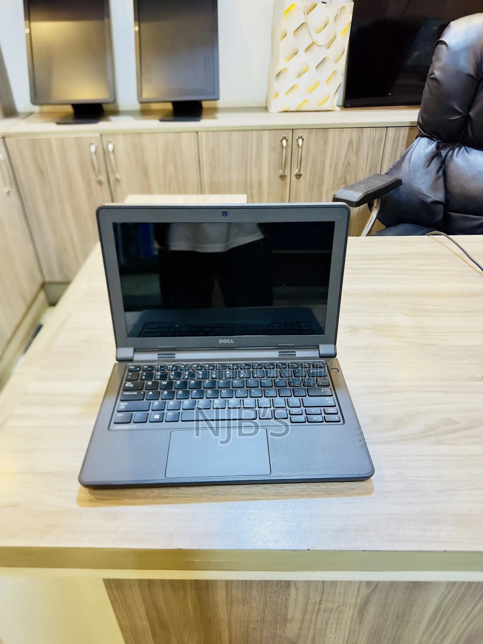Laptop Dell Latitude 11 3160 4GB Intel Celeron HDD 500GB