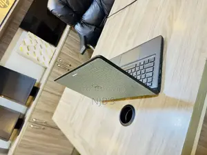 Laptop Dell Latitude 11 3160 4GB Intel Celeron HDD 500GB