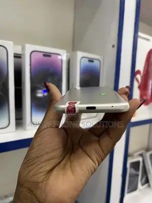 Sharp Aquos Sense 2 SHV43 32 GB