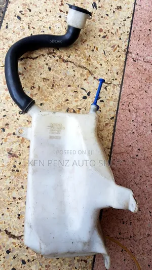 Rav4 Ordinary Windshield Washer Reservoir Tank
