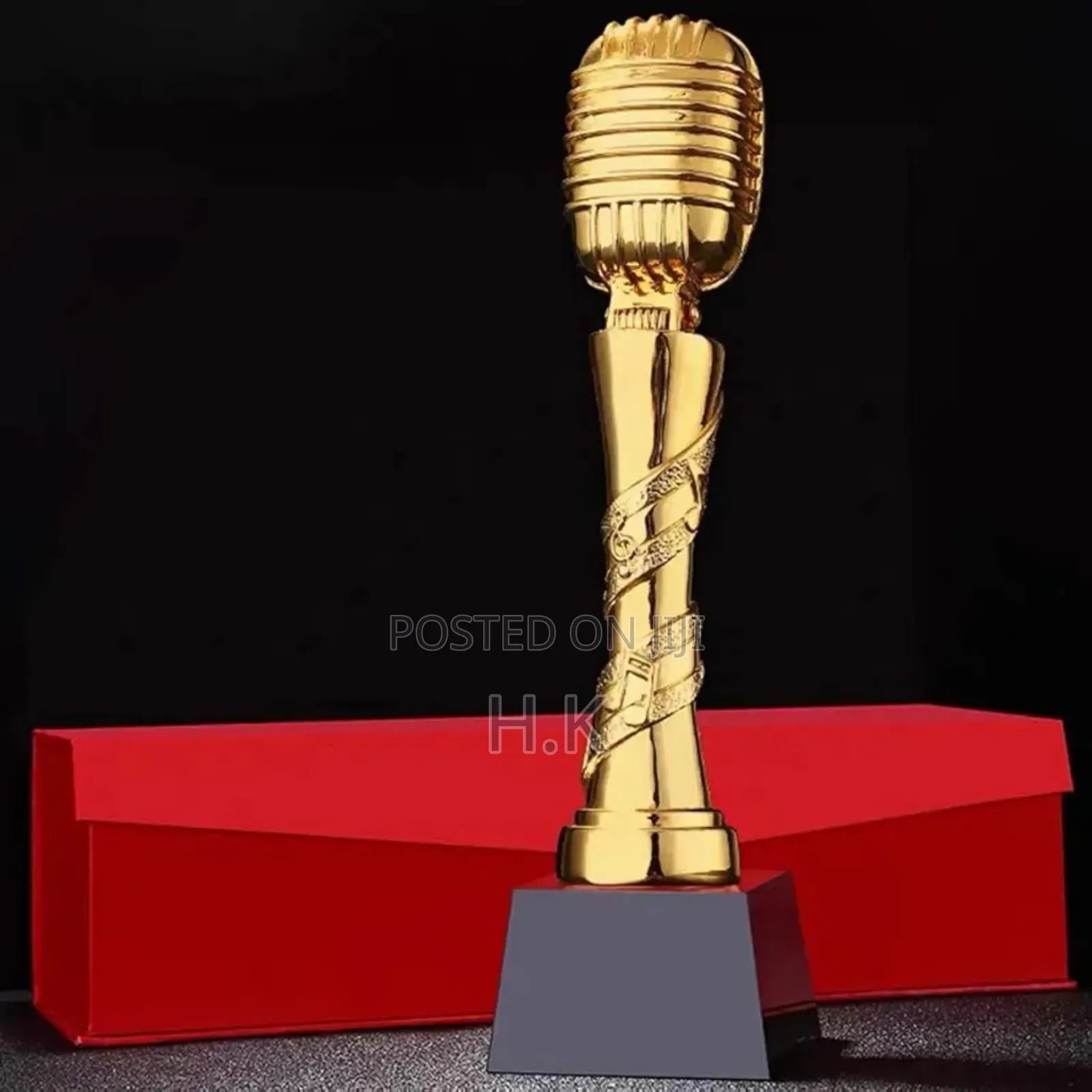 Golden Microphone Trophy