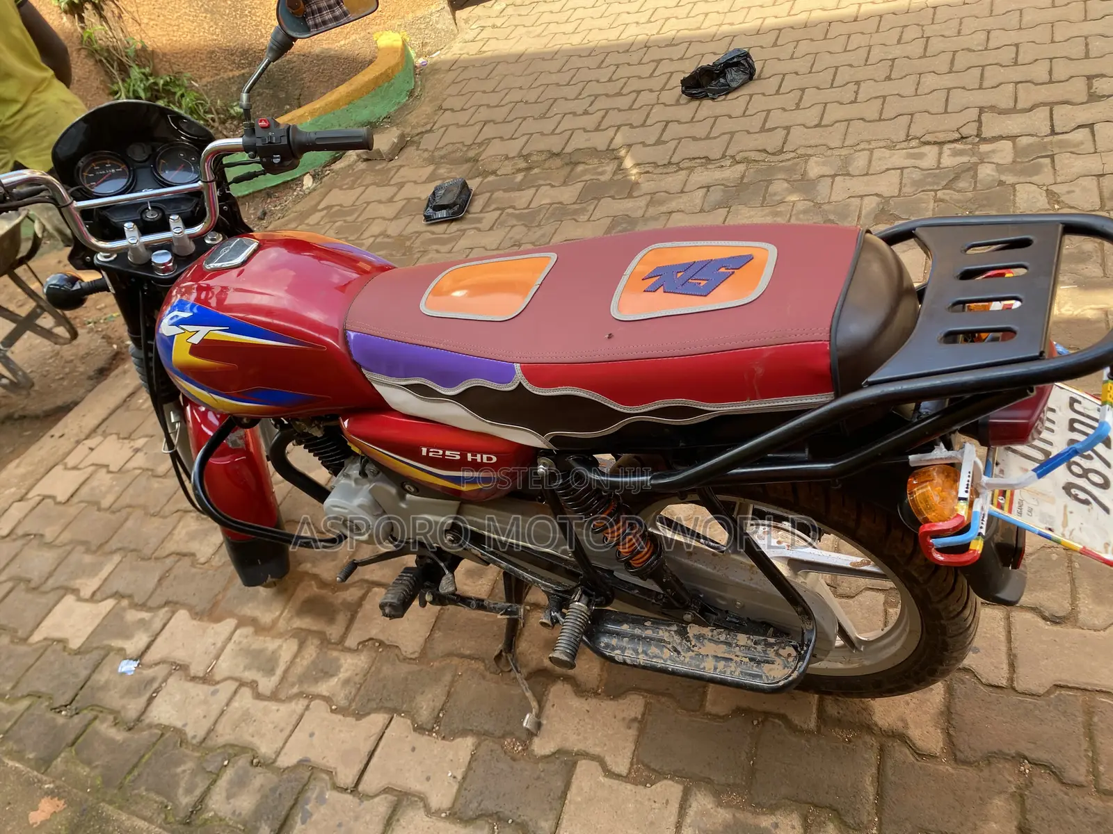 Bajaj CT 125X 2025 Red