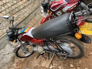 Bajaj Boxer 100 2018 Red