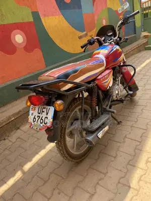 Bajaj CT 125X 2023 Red