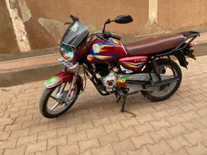 Bajaj CT 125X 2023 Red