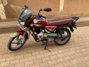 Bajaj CT 125X 2023 Red