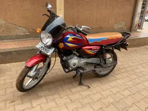 Bajaj CT 125X 2024 Red