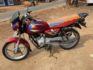 Bajaj CT 125X 2024 Red