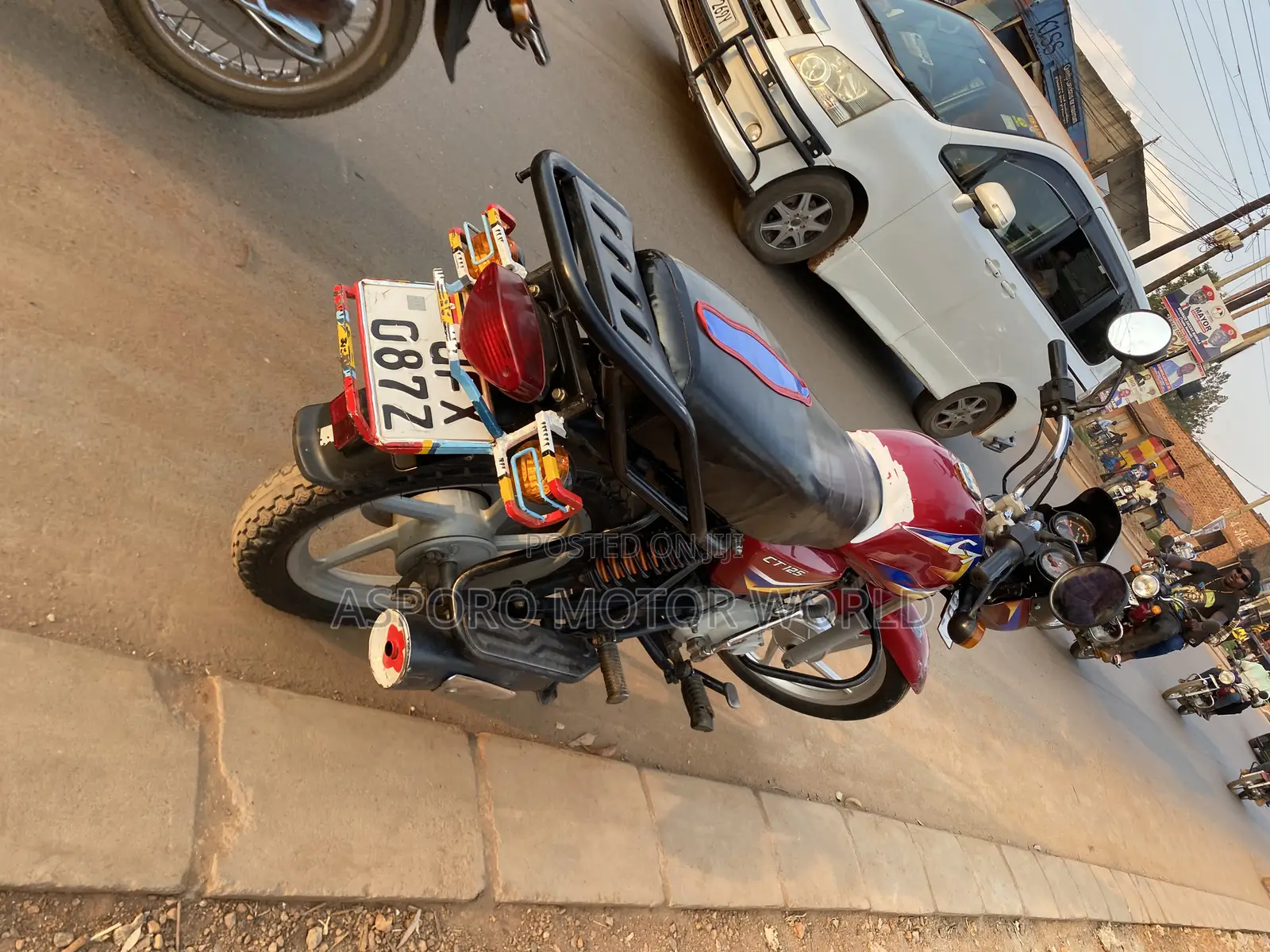 Bajaj CT 125X 2023 Red