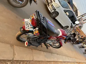 Bajaj CT 125X 2023 Red