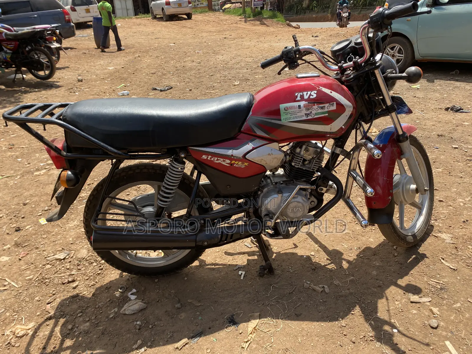 TVS HLX 125 2020 Red
