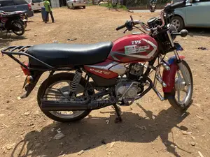 TVS HLX 125 2020 Red