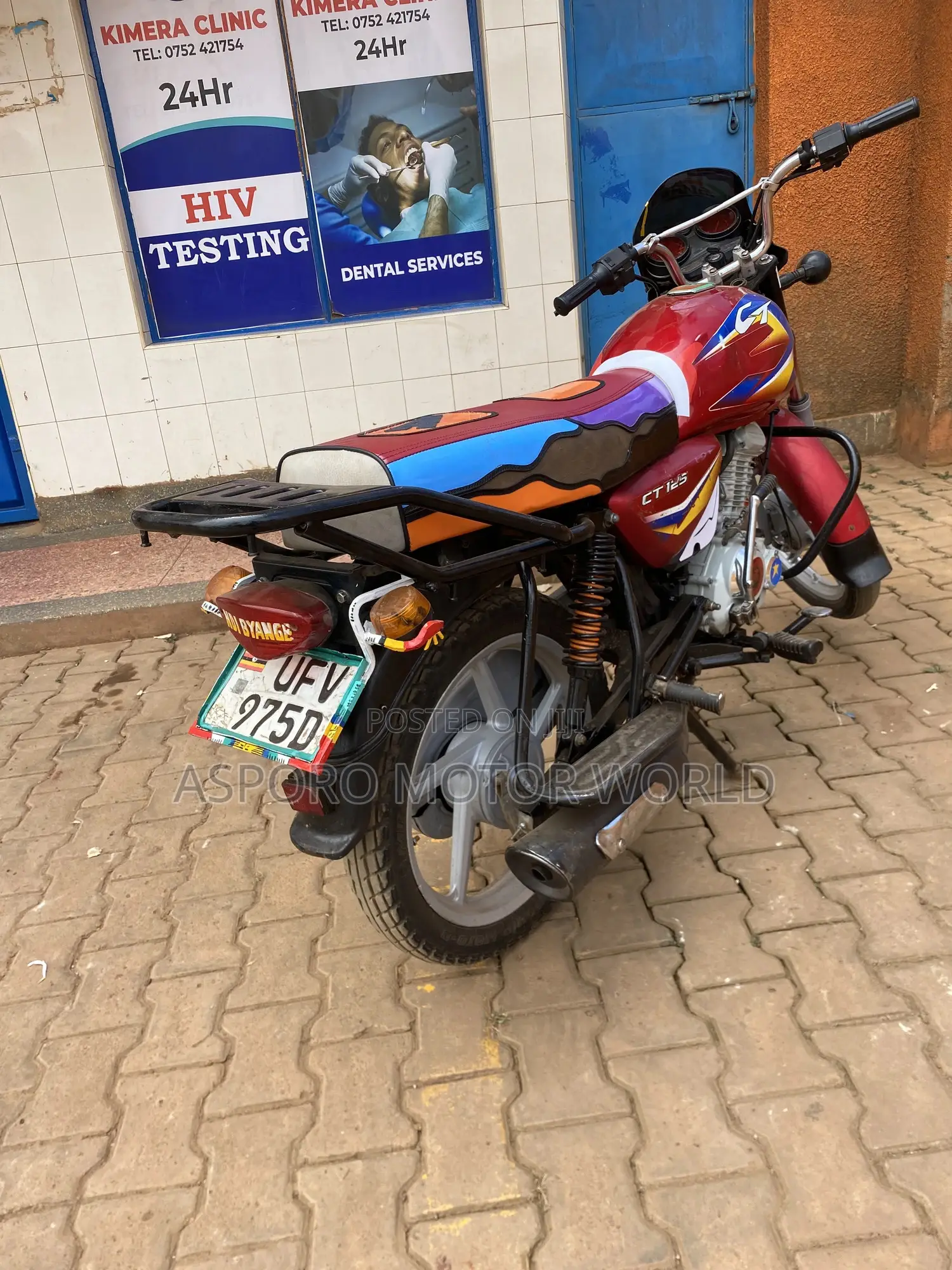 Bajaj CT 125X 2023 Red