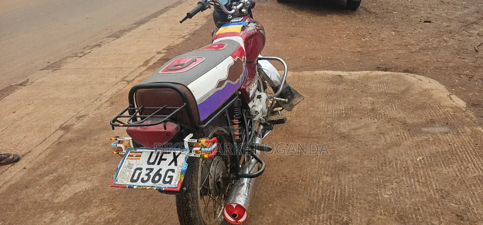 Bajaj Boxer 2023 Red