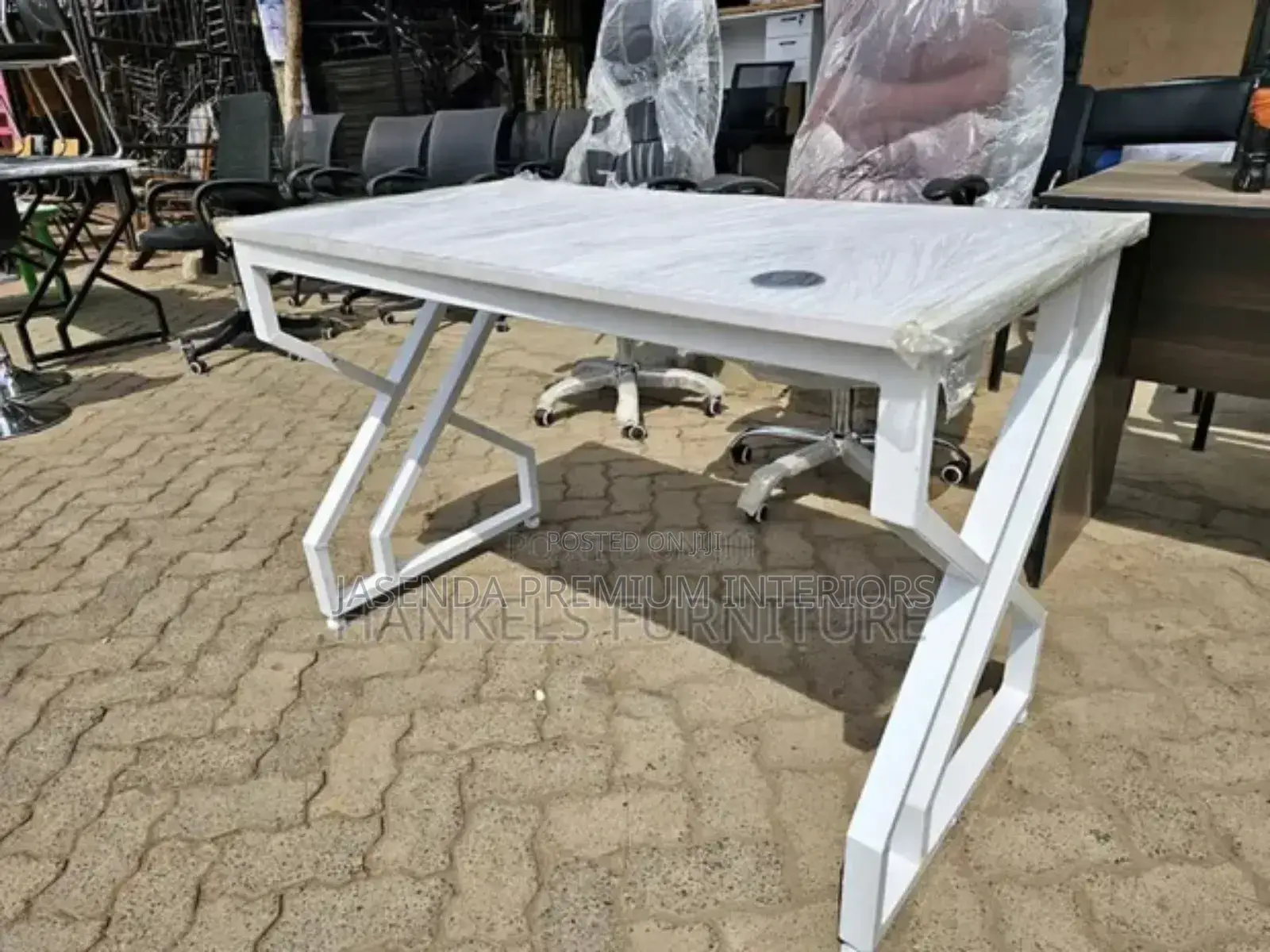 Metallic Office Table/Office Table/Reading Desk/Offices Tables047