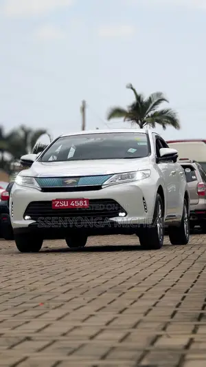 Toyota Harrier 2017 White