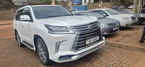 Lexus LS 2018 White