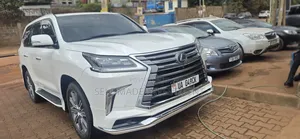 Lexus LS 2018 White