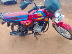 Bajaj Boxer 2025 Red