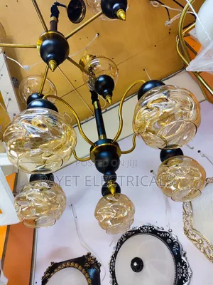 Center Chandelier Light With 5 Lamp Holder