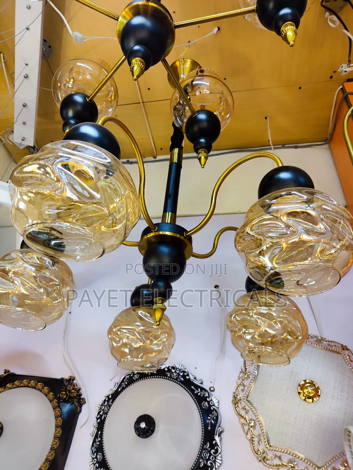 Center Chandelier Light With 5 Lamp Holder