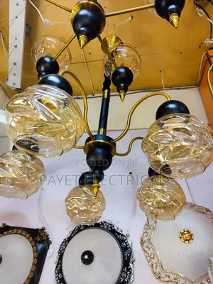 Center Chandelier Light With 5 Lamp Holder