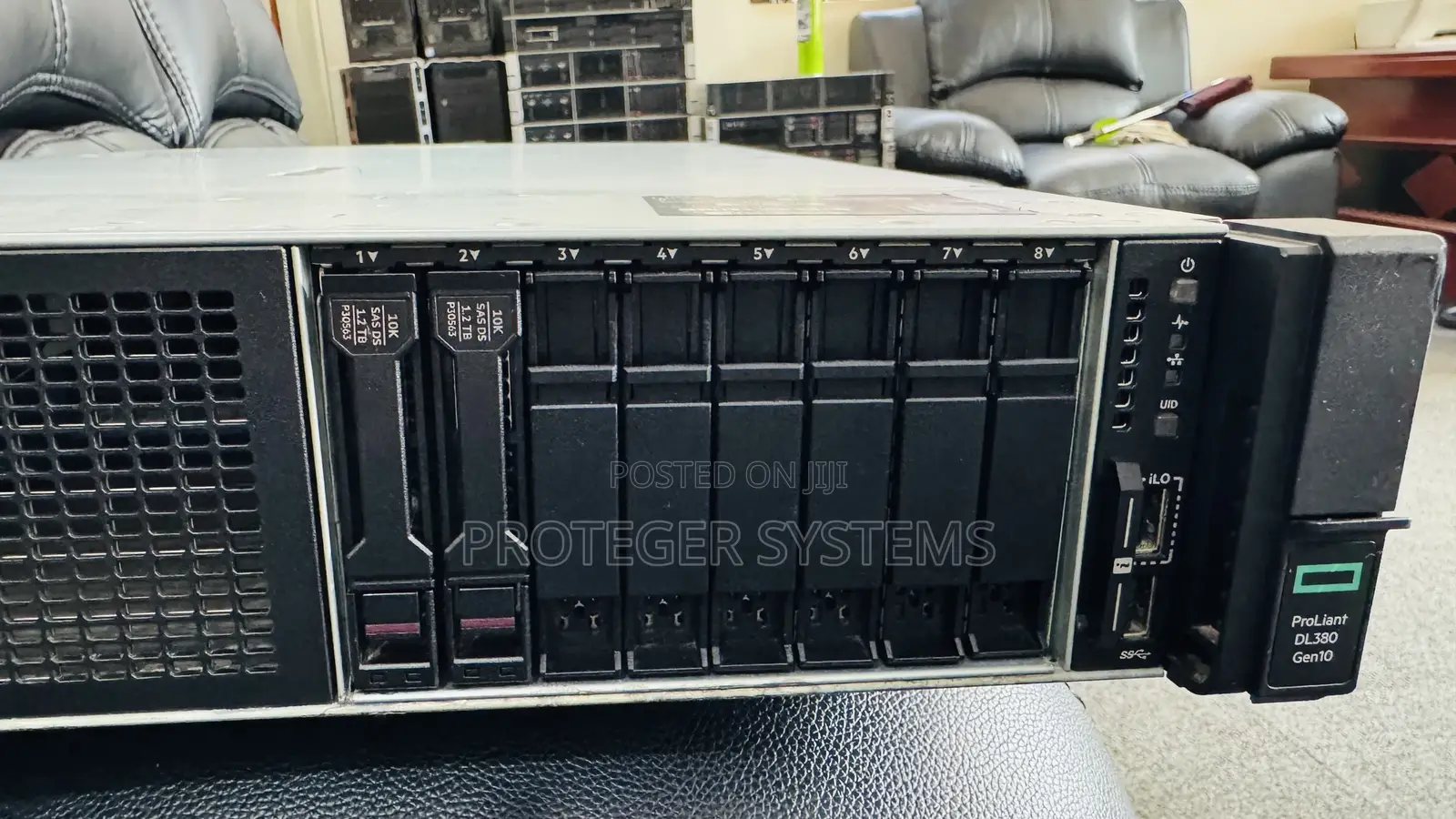 Server HP ProLiant DL380 Gen10 32GB Intel Xeon HDD+SSD 2T