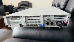 Server HP ProLiant DL380 Gen10 32GB Intel Xeon HDD+SSD 2T