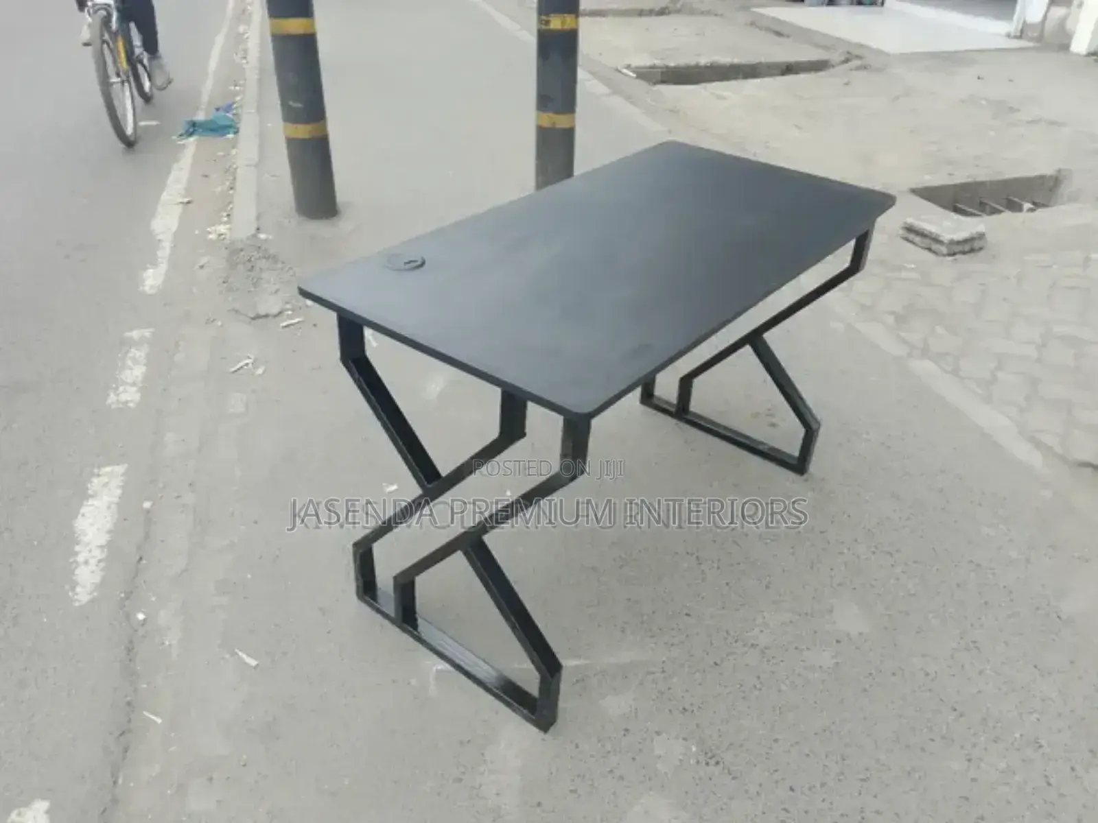 Metallic Office Table/Office Table/Reading Desk/Offices Tables069