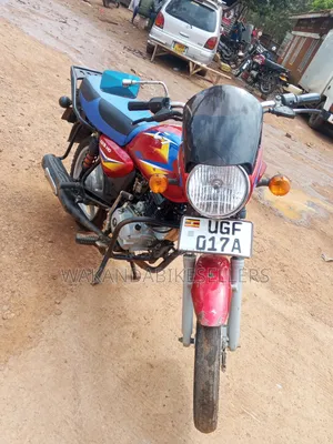 Bajaj Boxer 125 2024 Red