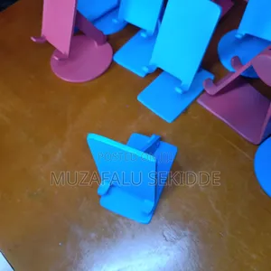 Phone Holding Stand Adjustable