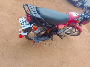 Bajaj CT 125X 2025 Red