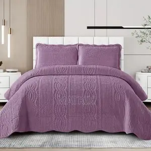 Light Velvet Bed Covers With 2 Pillow Cases