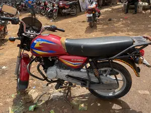 Bajaj CT 125X 2025 Red