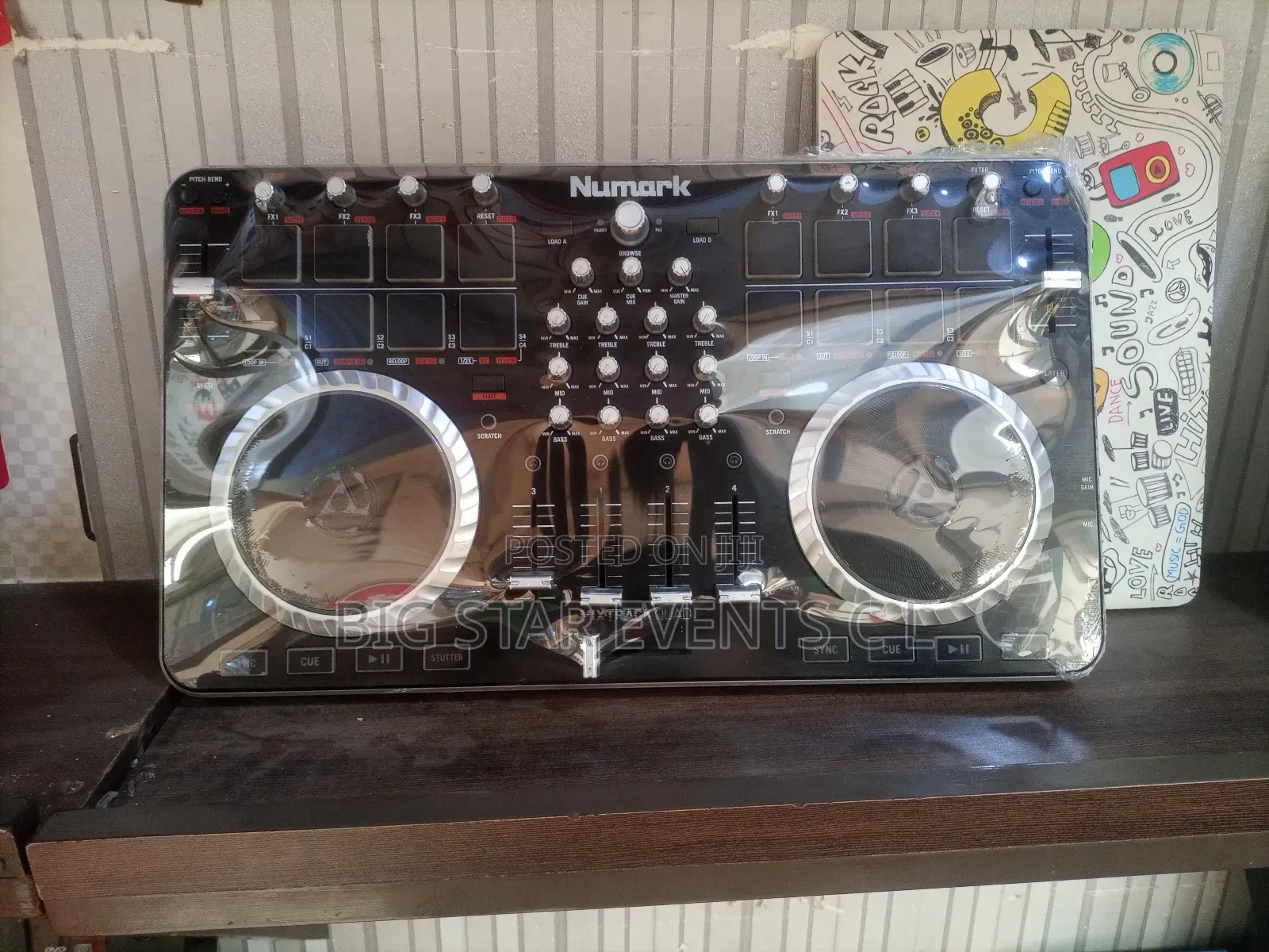Mixtrak Qaud