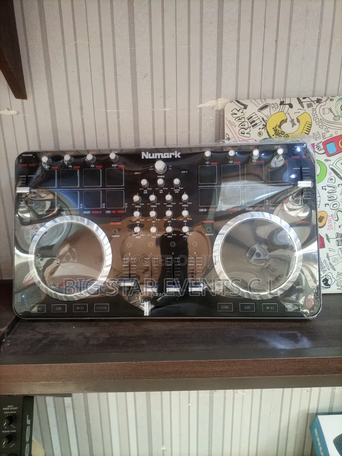 Mixtrak Qaud