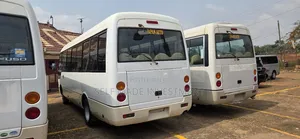 Mitsubishi Fuso Rosa 2011 Grey
