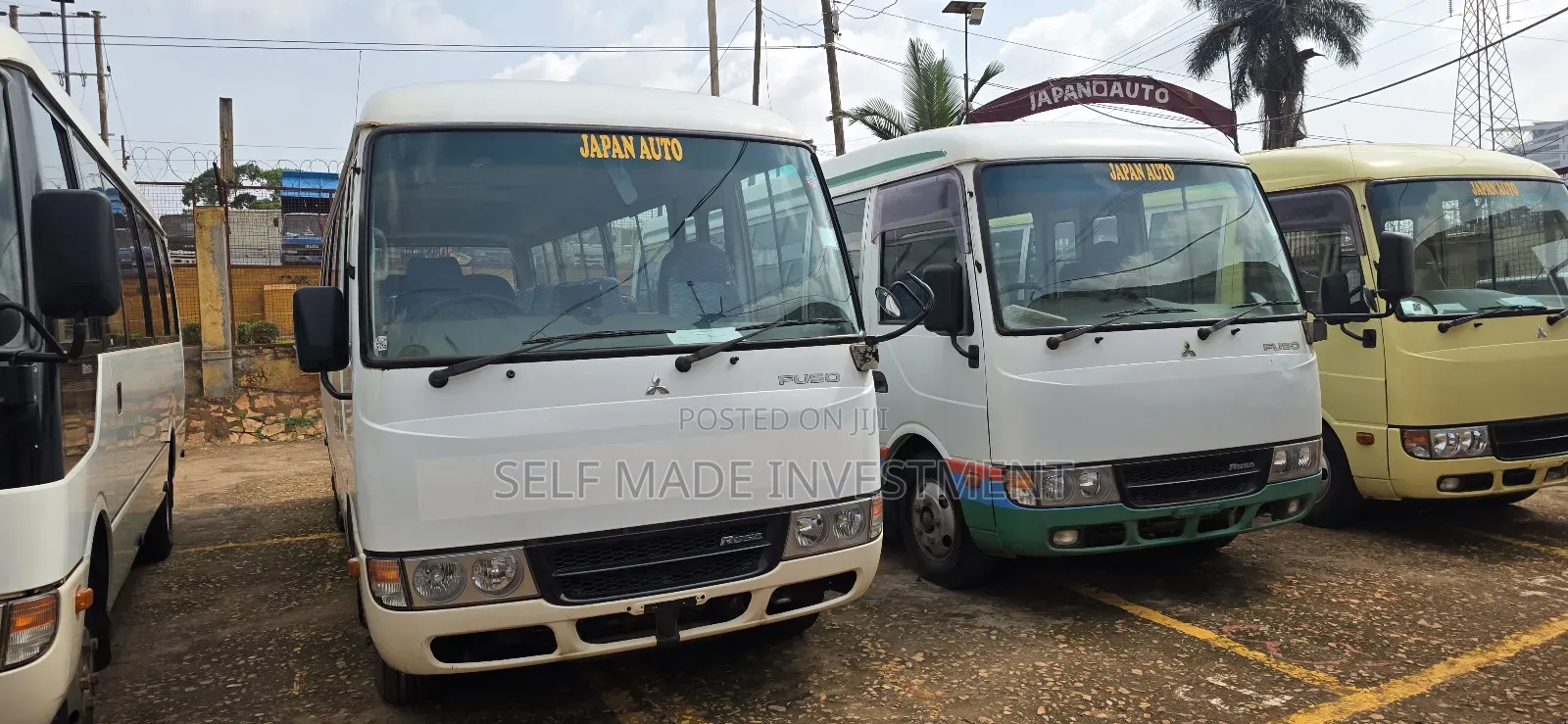Mitsubishi Fuso Rosa 2011 Grey