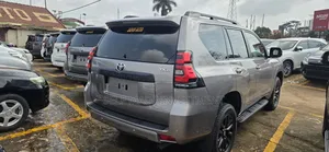 Toyota Land Cruiser Prado 2021 Silver