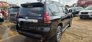 Toyota Land Cruiser Prado 2022 Black