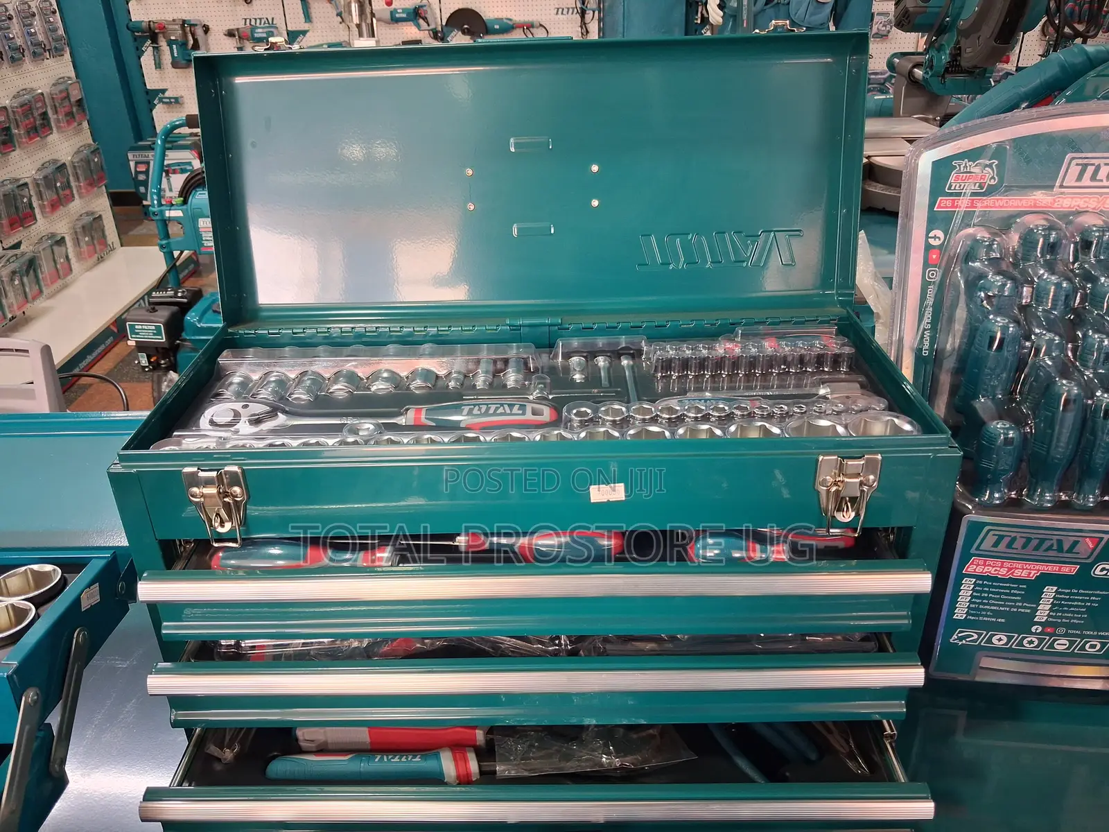 132pcs Tools Chest Set.