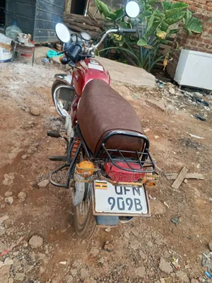 Bajaj Boxer 100 2023 Red